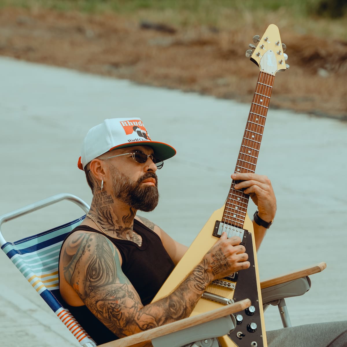 Mike Bahía lanza el video oficial de ‘Bonita, Bonita’