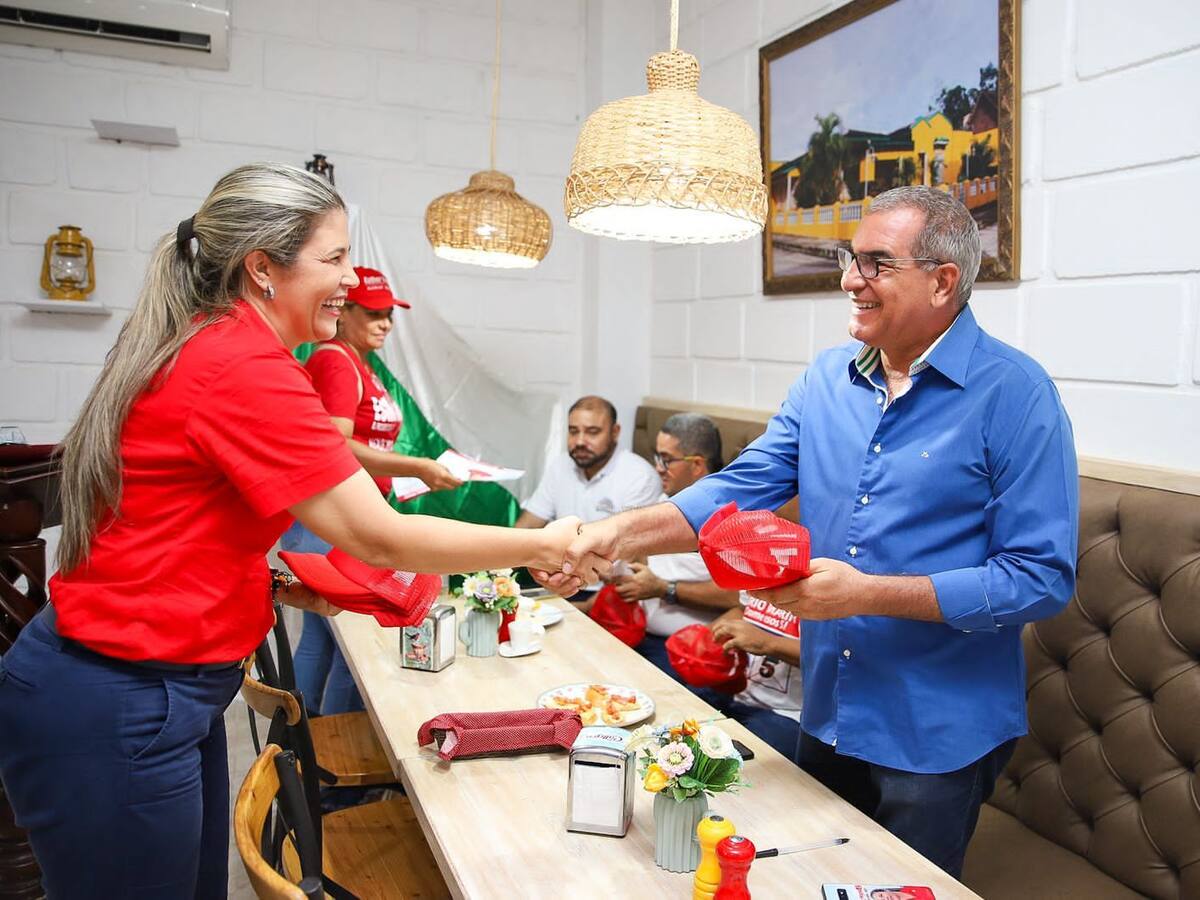 Orlando Cogollo renuncia y se une a Esther María Jalilie a la Alcaldía de Arjona