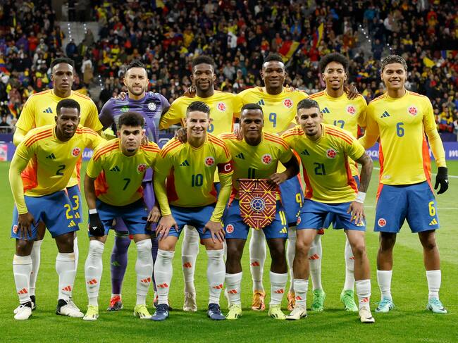 ¿A qué hora juega la Selección Colombia este martes? Hora Venezuela vs. Colombia eliminatorias 2026. (Photo by OSCAR DEL POZO / AFP) (Photo by OSCAR DEL POZO/AFP via Getty Images)