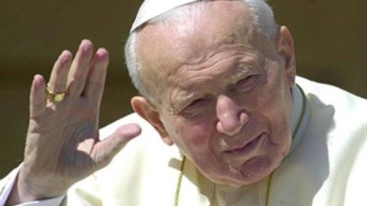 Juan Pablo II será beatificado el 1 de mayo próximo, anunció el Vaticano