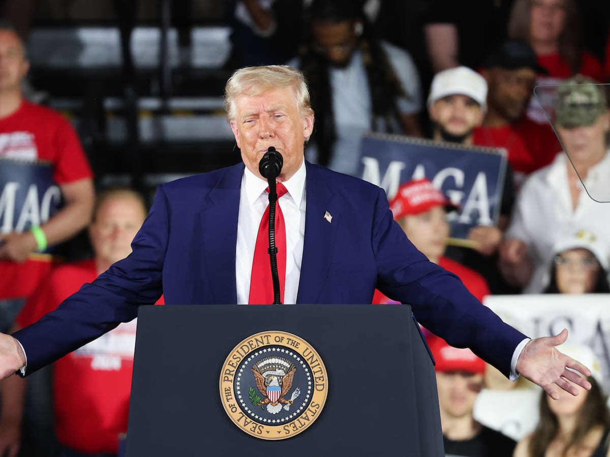 Trump festeja primeros 100 días asegurando que “hasta ahora estamos empezando”