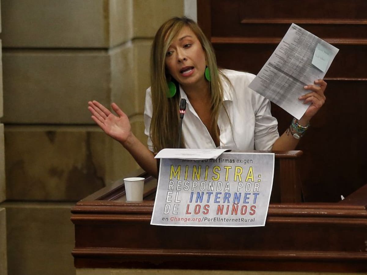 No es la primera vez que Katherine Miranda copia publicidad para su campaña