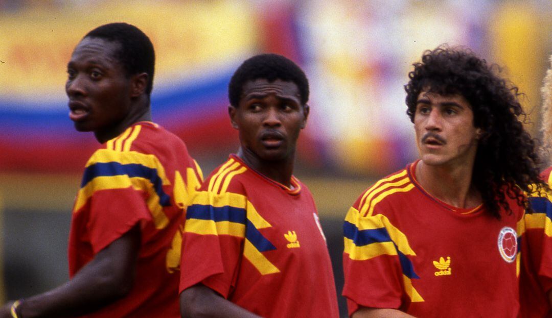 Freddy Rincón y Leonel Álvarez durante el histórico empate ante Alemania.