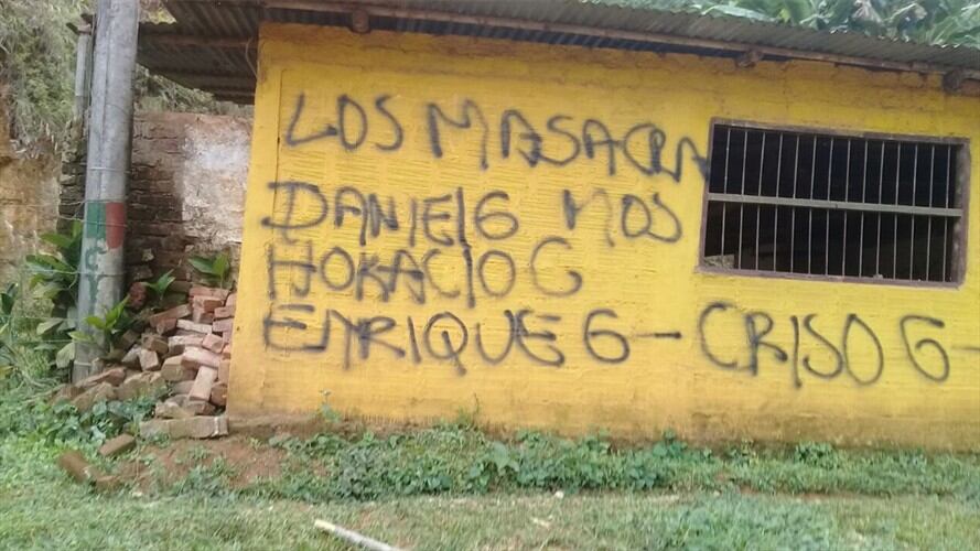 En los escritos se amenaza con nombre propio a algunos ciudadanos, y anuncian que en los primeros días del mes de febrero ejecutarán acciones violentas. Foto: Policía