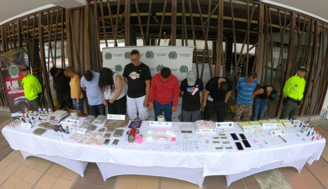 Estas personas fabricaban y distribuían a domicilio drogas sintéticas en diferentes barrios de la ciudad