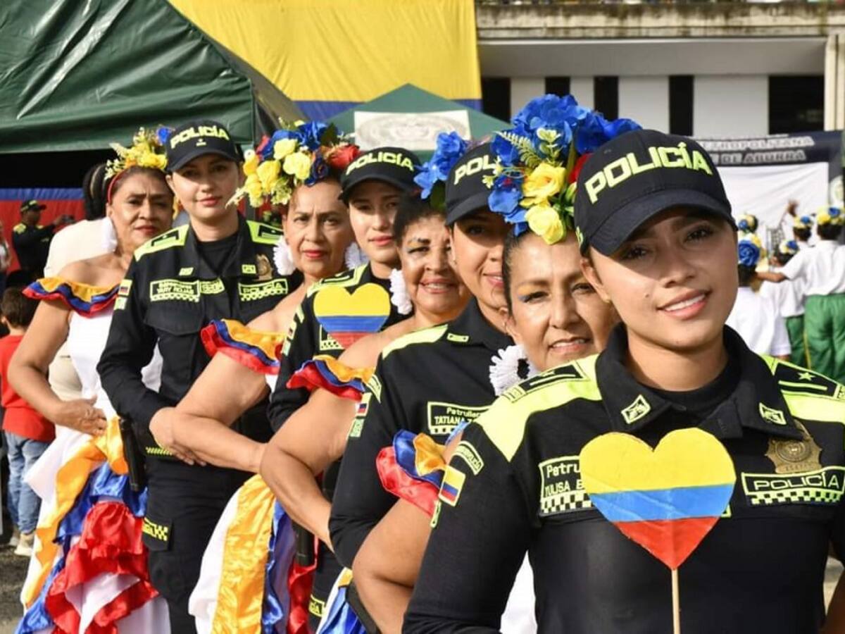 "Somos un solo país": la Policía Nacional de Colombia encarna amor patrio