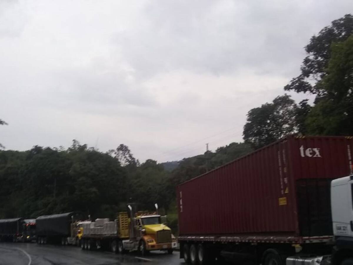 Transportadores aseguran que ya habían advertido de la falla en la Línea