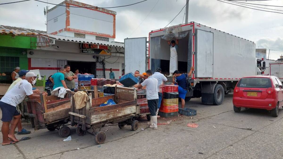 Reportan baja presencia de compradores en el mercado de Barranquilla