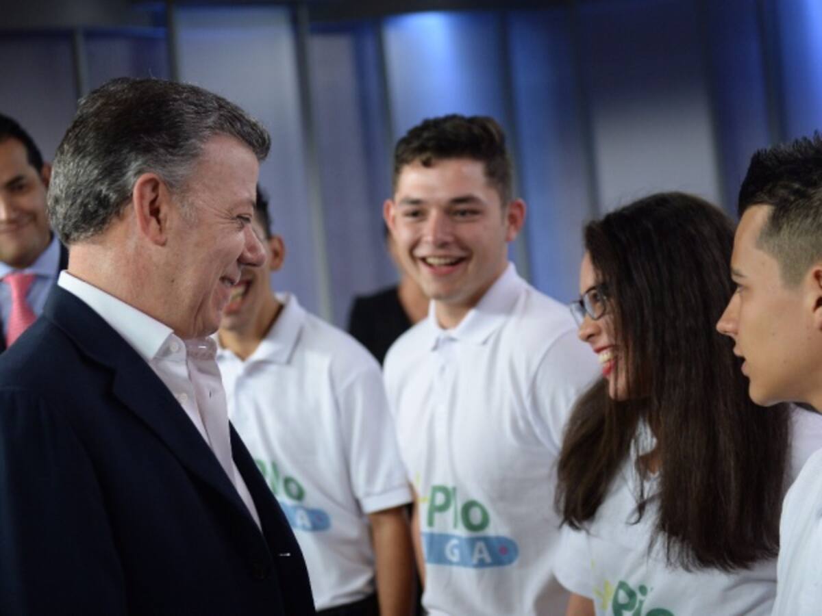 Santos anuncia 8.000 nuevas becas en la última fase del programa 'Ser Pilo Paga'