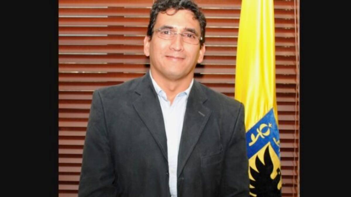 Nuevo embajador Milton Rengifo borró su cuenta de Twitter en la que despotricaba de Maduro
