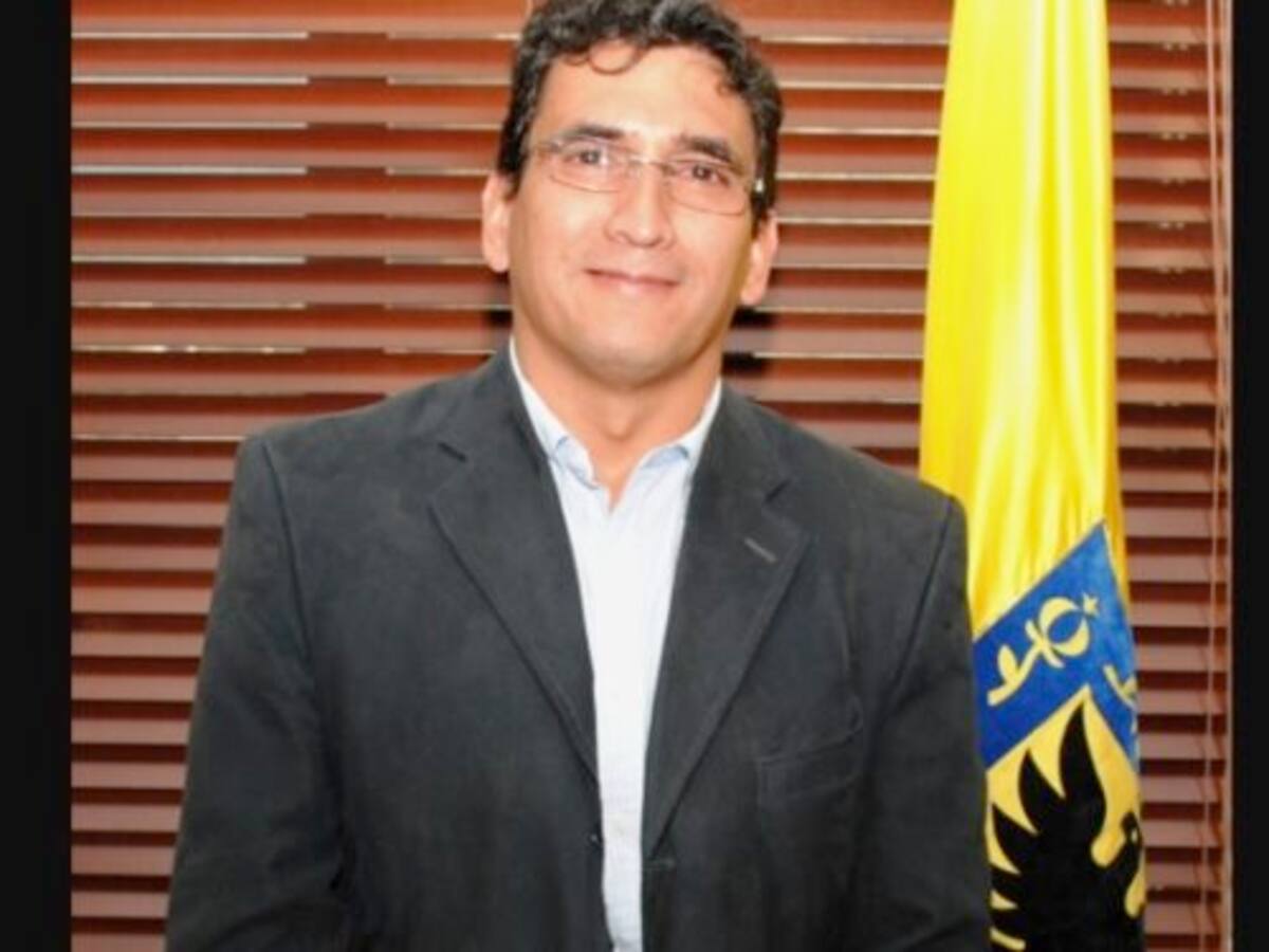 Nuevo embajador Milton Rengifo borró su cuenta de Twitter en la que despotricaba de Maduro