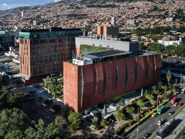 Medellín empieza discusión de política pública de ciencia y tecnología