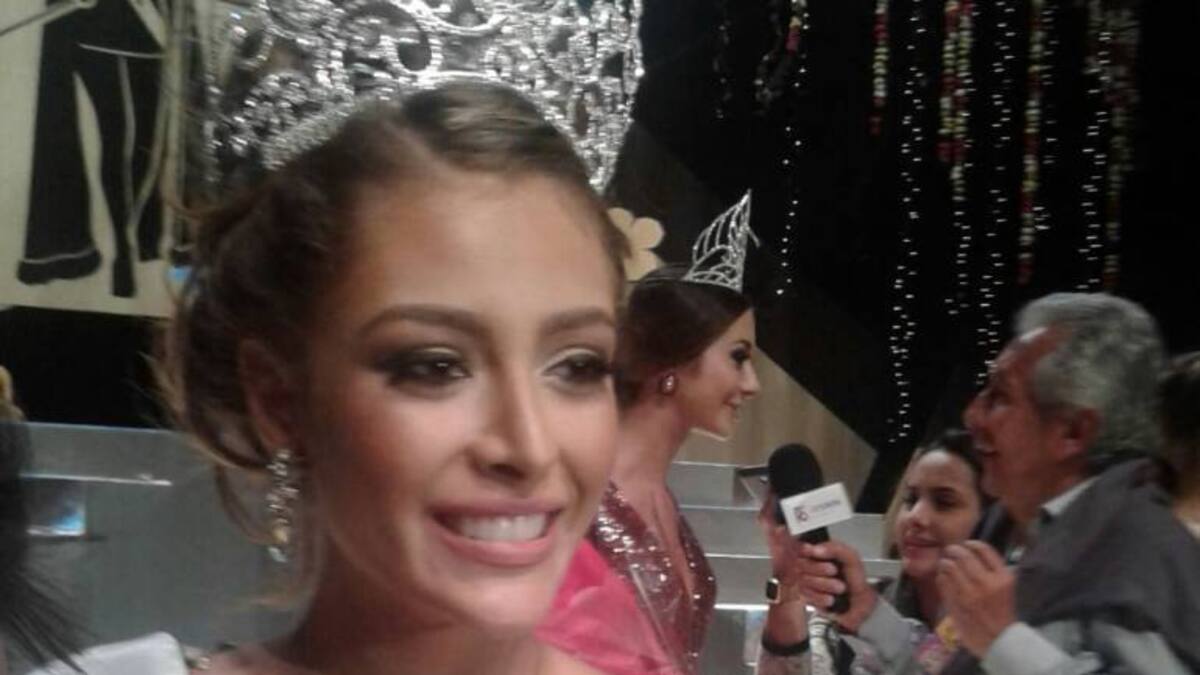 Reina Internacional del Café de luto por asesinato de su padre y su hermano menor