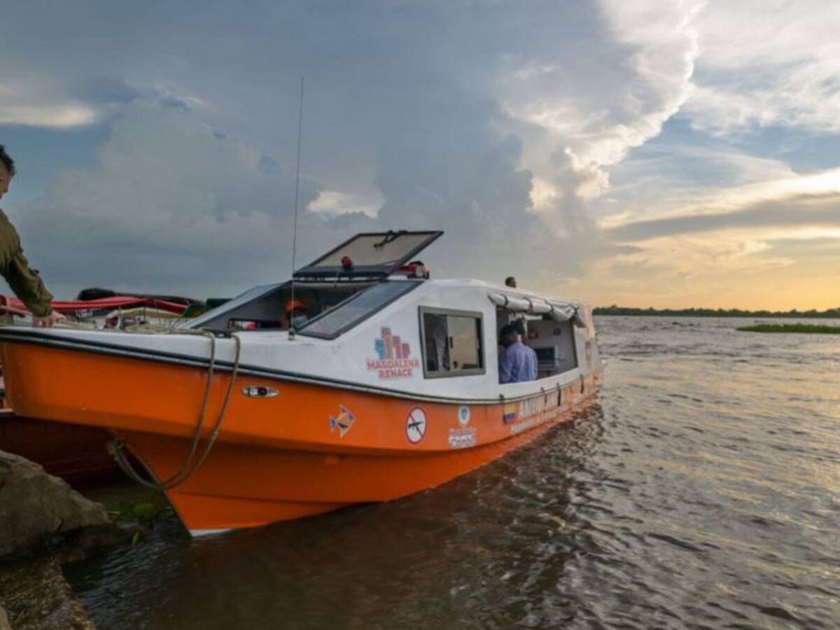50 mil magdalenenses reciben modernas ambulancias acuáticas