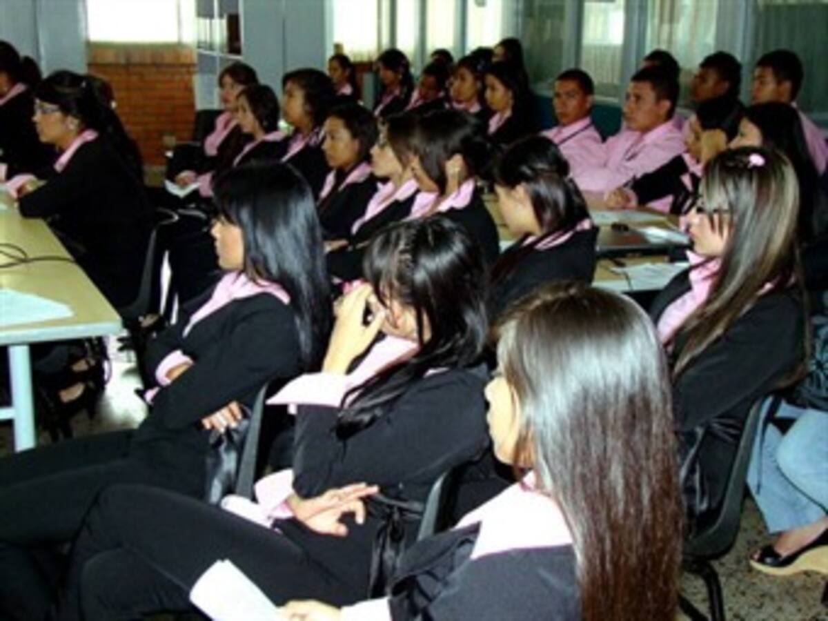 Sólo el 2% de los bachilleres colombianos dominan el inglés: SENA
