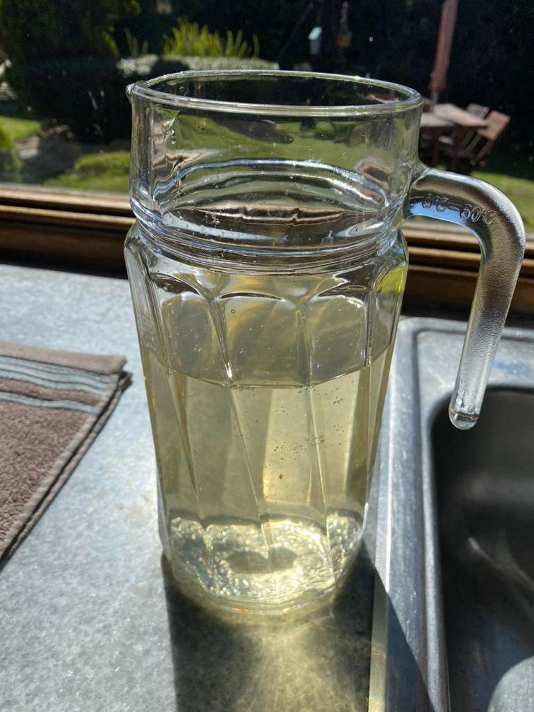 Agua amarilla en el municipio de Chía.