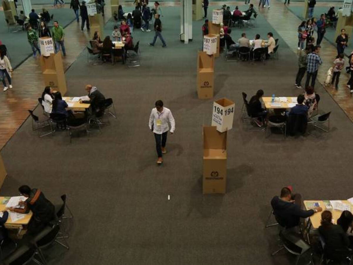 El mundial de fútbol podría distraer a los electores: Patricia Muñoz