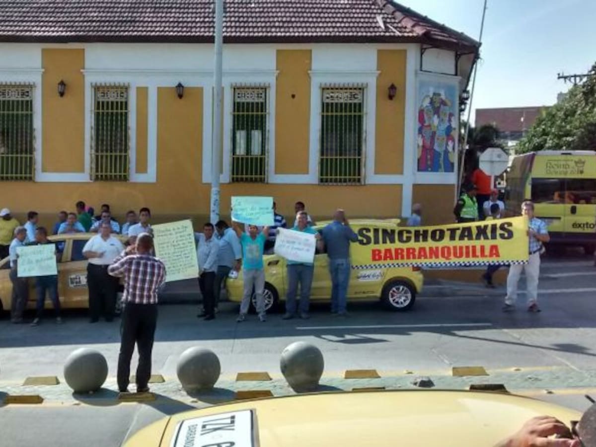 "Uber nos quitó un 20% del mercado": taxistas