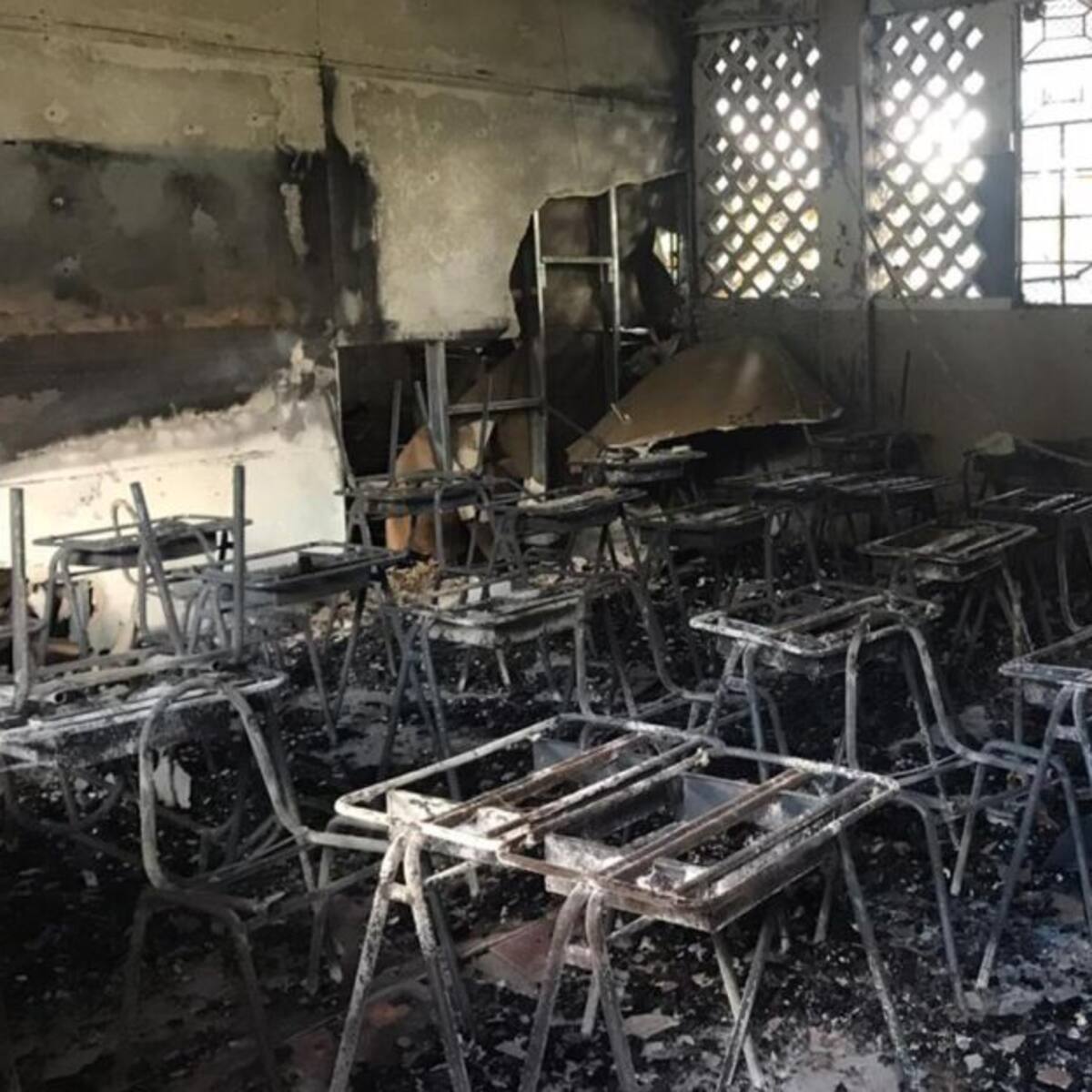 Incendio dejó sin aulas a cerca de 500 estudiantes de Pereira