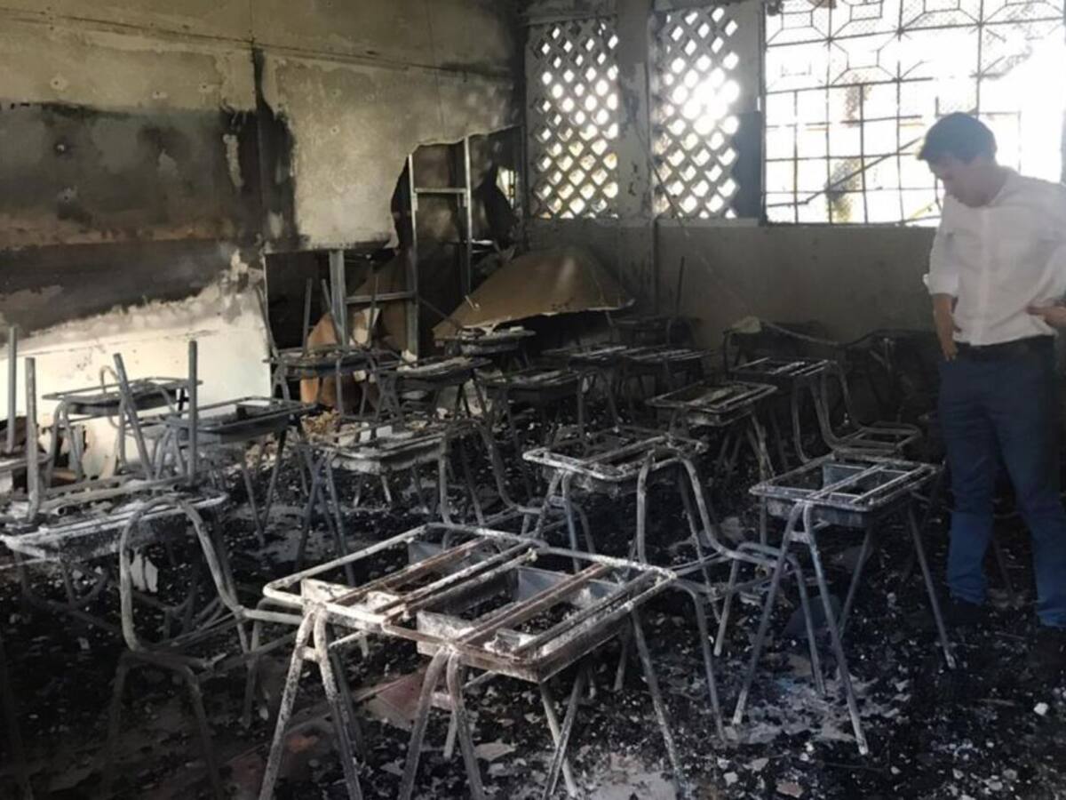 Incendio dejó sin aulas a cerca de 500 estudiantes de Pereira