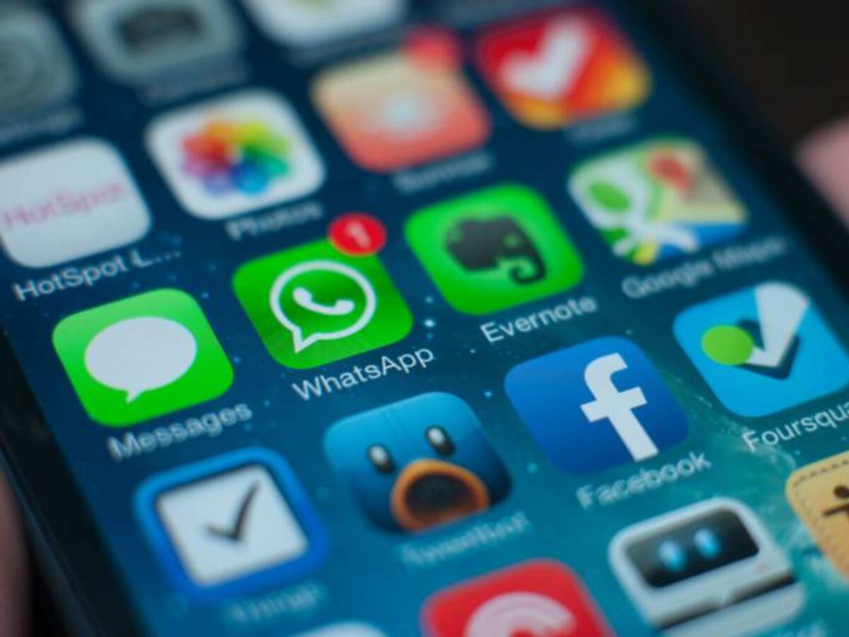 Colombianos pasan 39,8 horas a la semana conectados a internet desde el celular