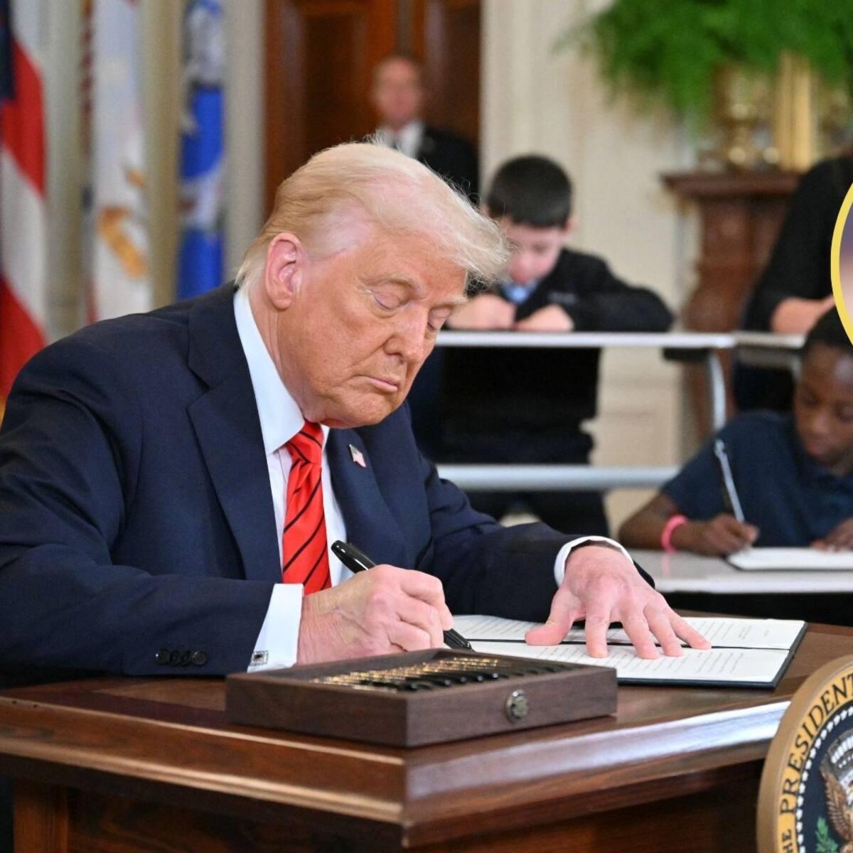 Trump pide dejar de financiar la radio y televisión pública