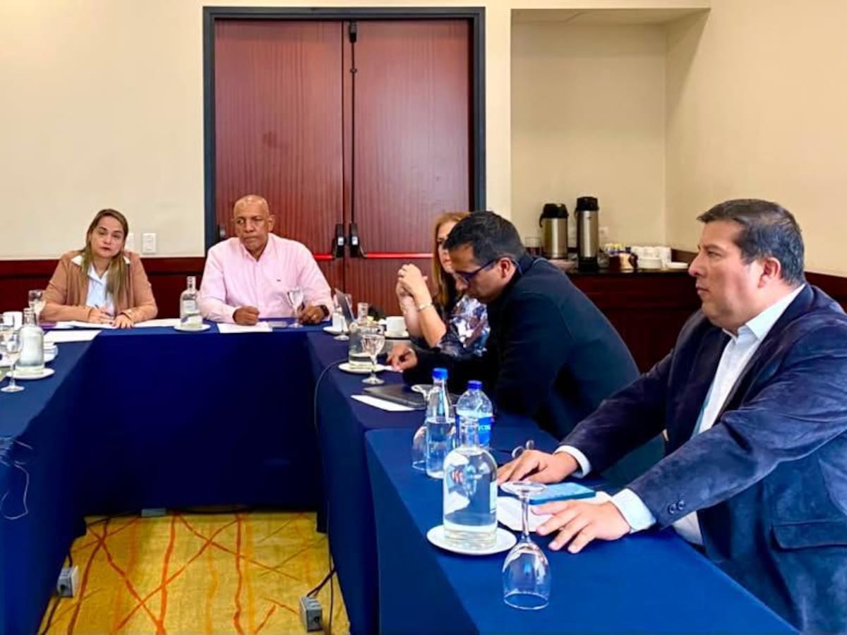 Institutos Financieros de Fomento son reconocidos por el DNP en evaluación de gestión 2026