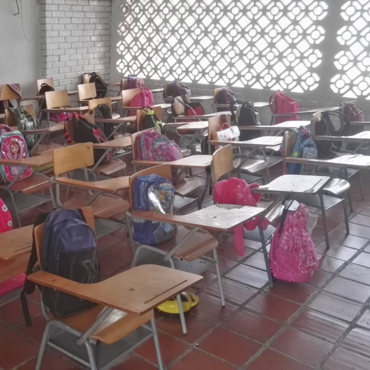 Colegios envían documento a padres donde asumen responsabilidad de regreso