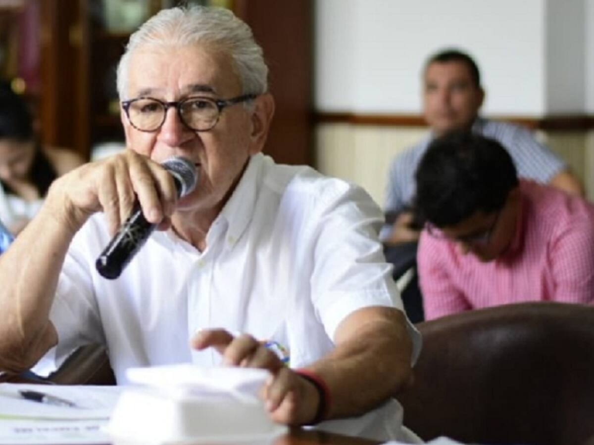 Alcalde promete atención a desplazados de la zona rural