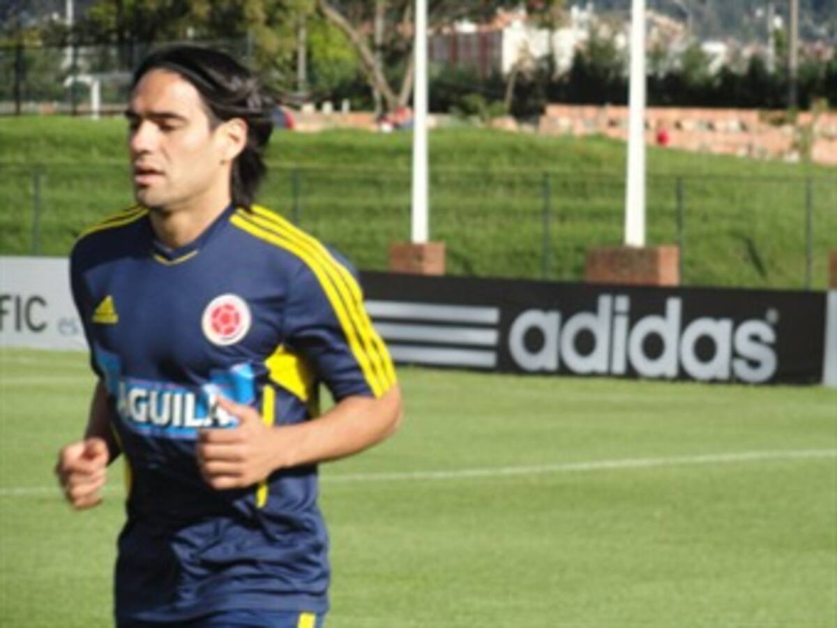 Falcao García tiene fatiga muscular pero jugará ante Perú