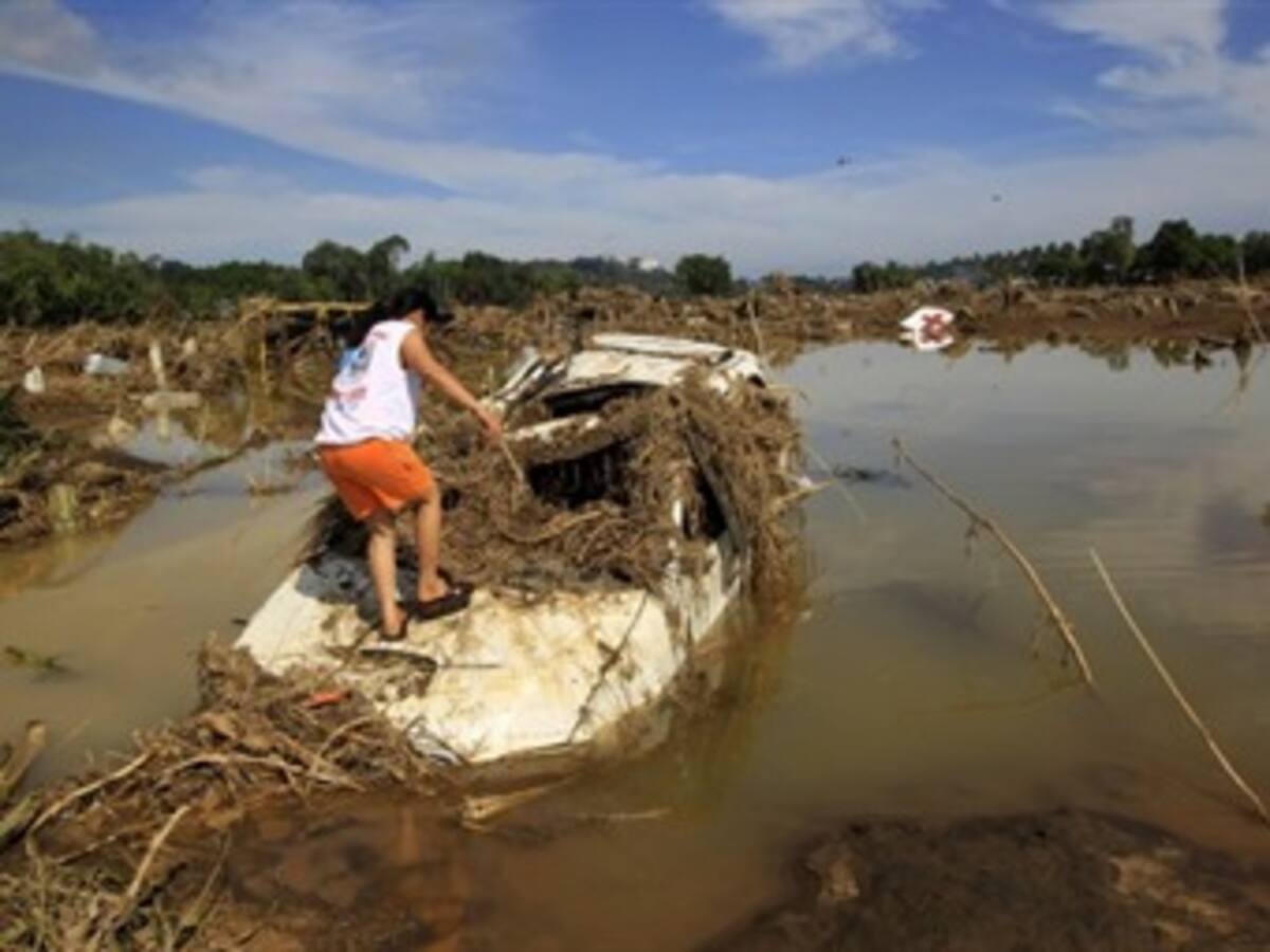 Elevan a 1.010 los muertos por las inundaciones en el sur de Filipinas