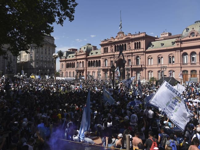 MinSalud argentino reconoce riesgo epidemiológico tras velorio de Maradona
