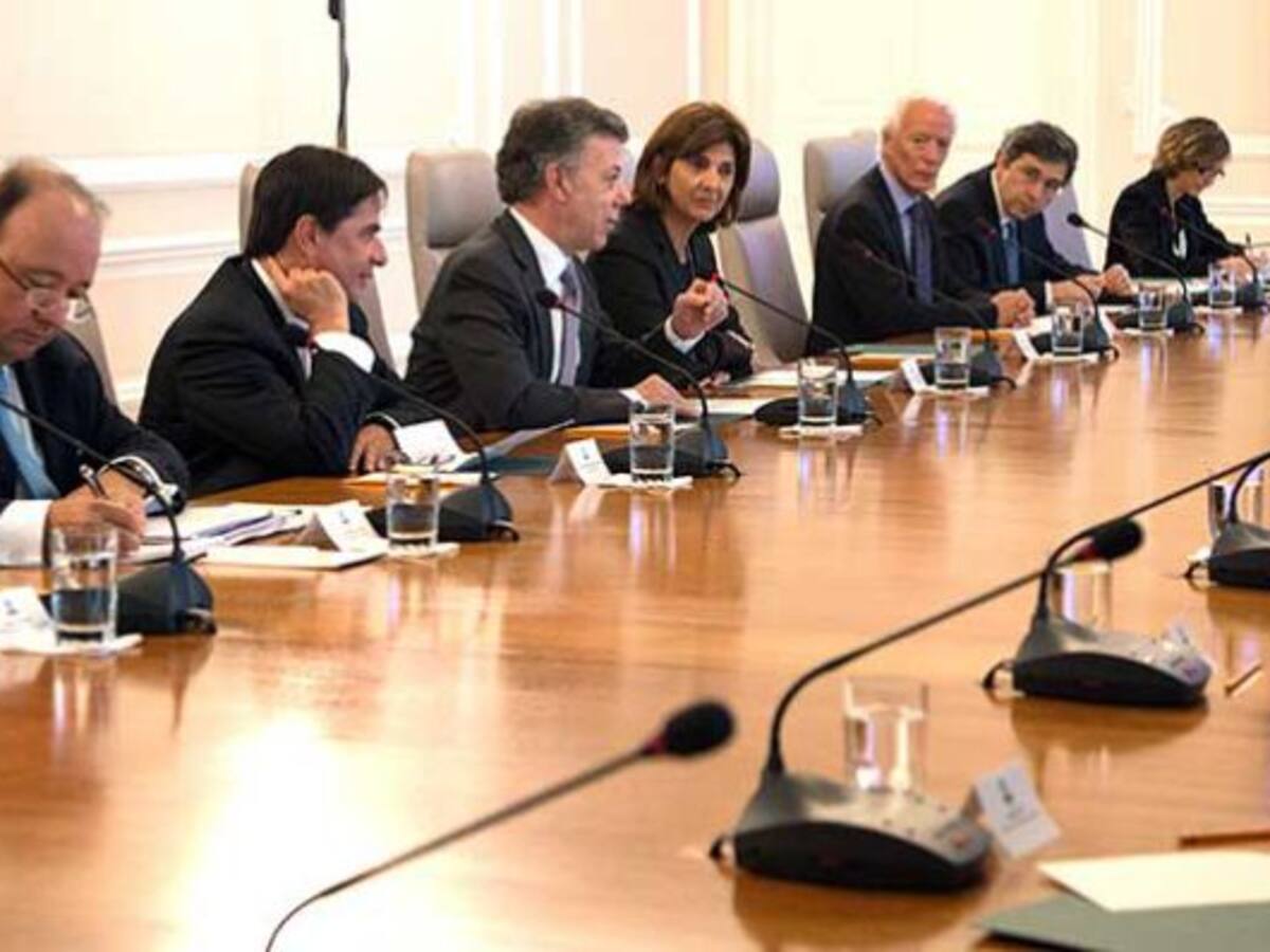 "Gobierno ha actuado acertada y serenamente frente a la crisis con Venezuela"