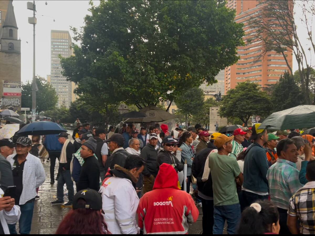 Campesinos llegaron a acuerdos con el gobierno nacional: levantaron bloqueos en Bogotá