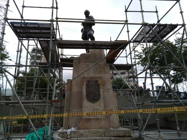 Estatua de Sebastián de Belalcázar vuelve a su pedestal