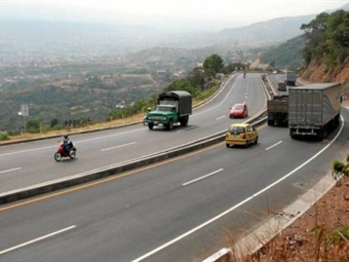 Colombia abrirá licitaciones para concesiones viales por más de 40 billones de pesos