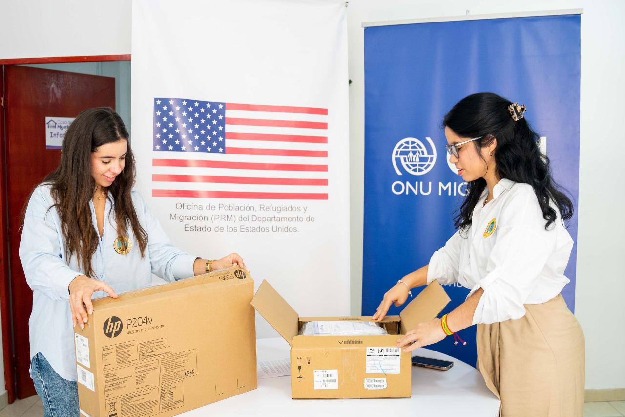 Dotación para fortalecer la atención a la población migrante de Cartagena