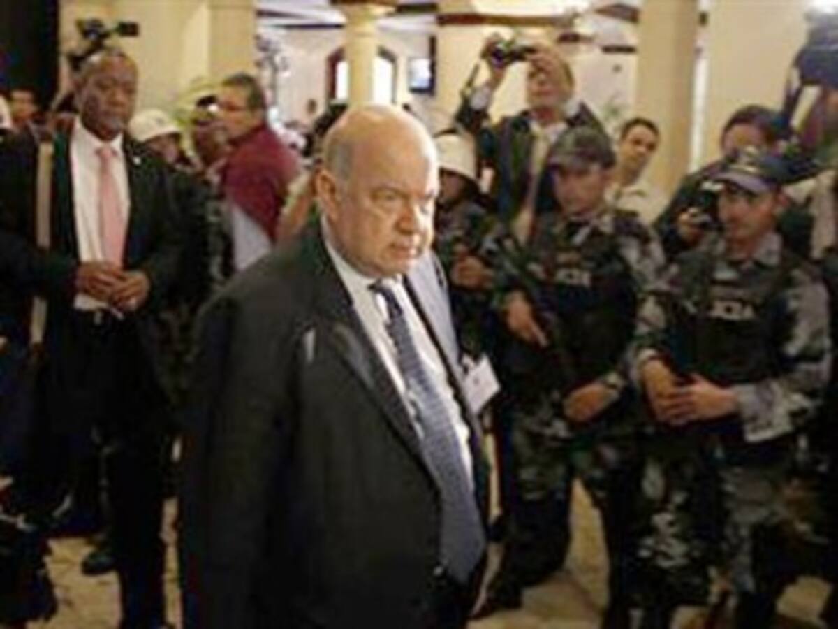 Llega misión de la OEA en busca de una solución a crisis política de Honduras