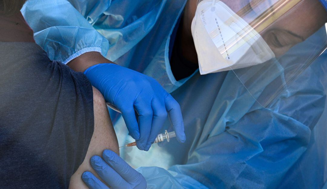 El mundo se acerca a las 1.600 millones de dosis aplicadas. 