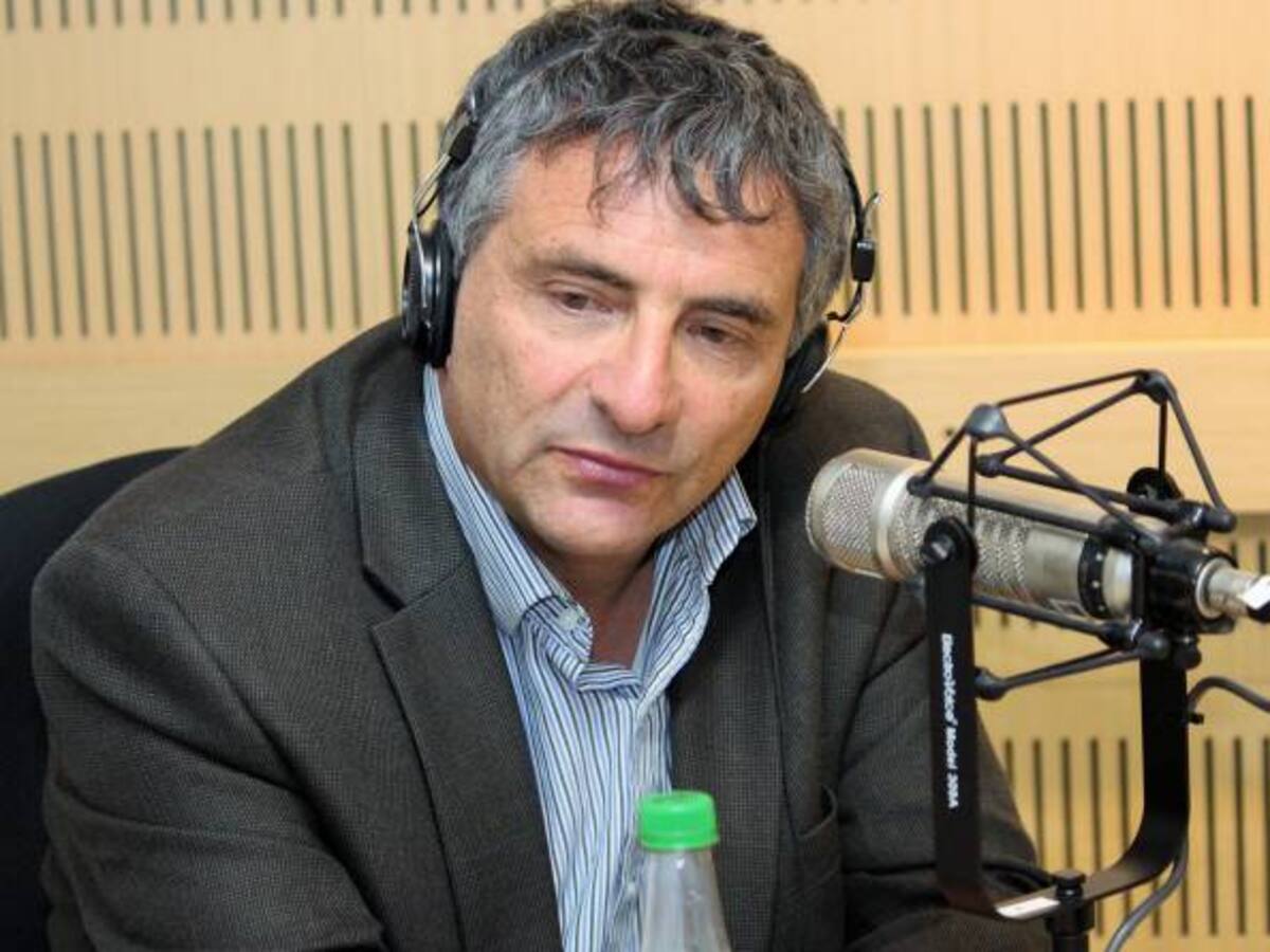 Maduro no se va ir; tiene el apoyo de los militares venezolanos: Peckel