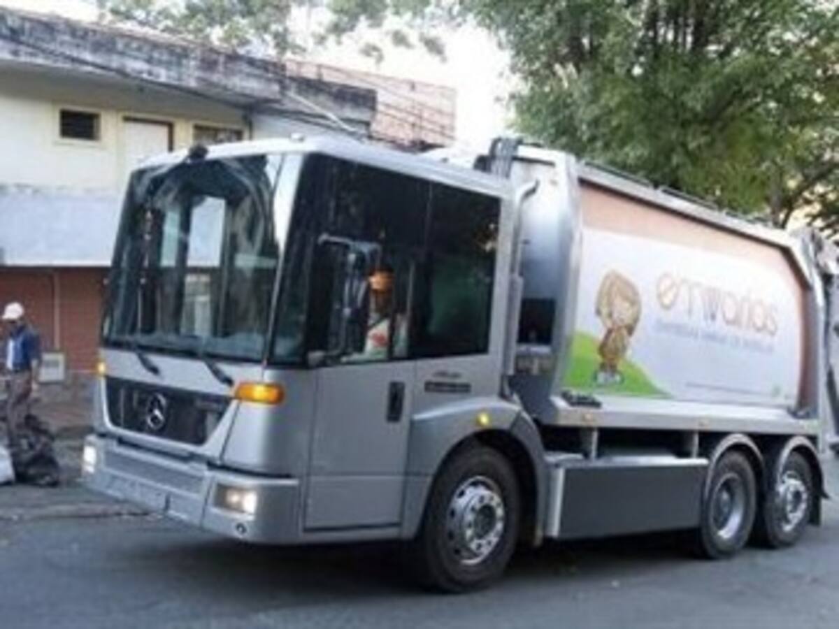 Concejales de Medellín denuncian parálisis de los recolectores de basuras