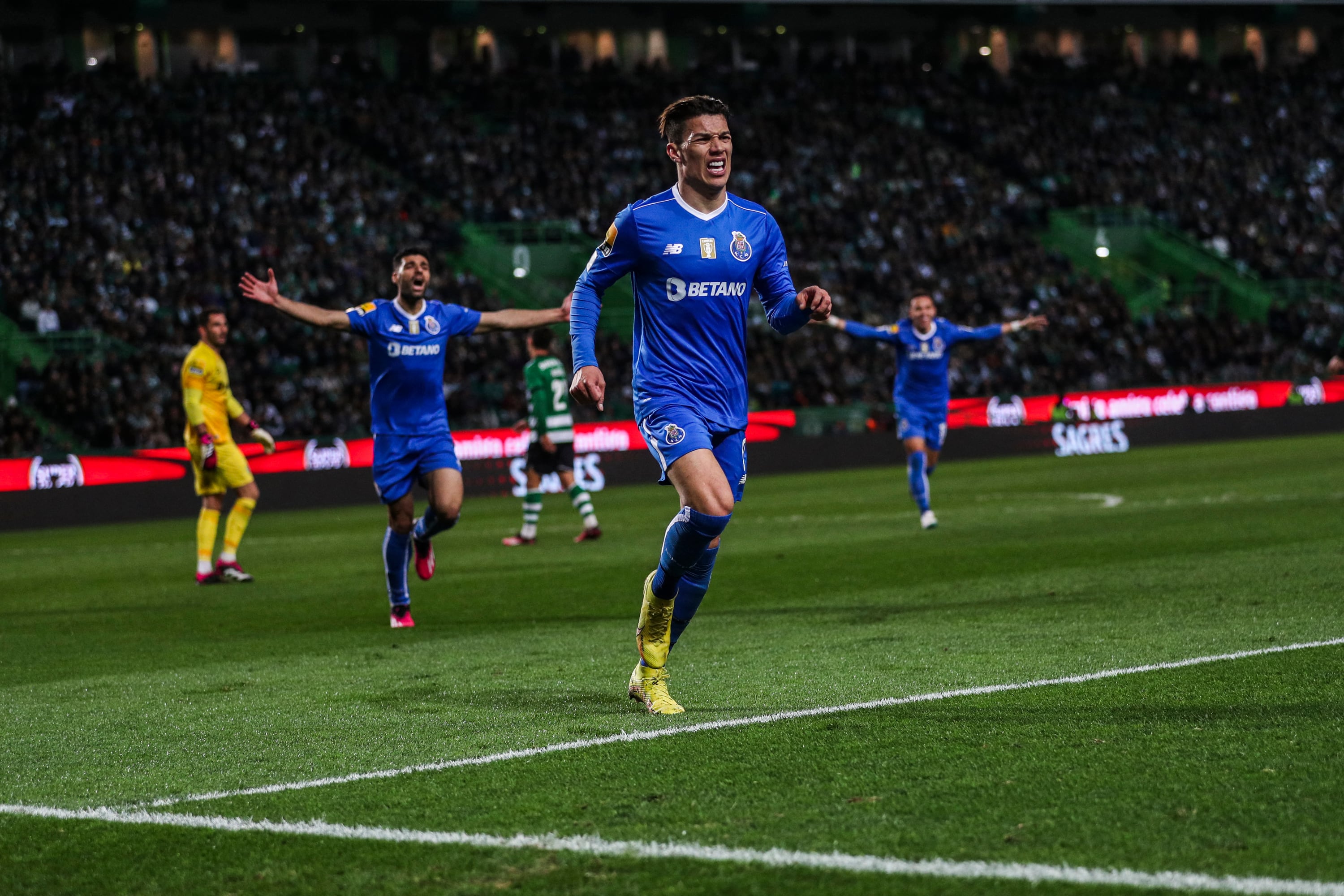 Matheus Uribe anotó en la victoria del Porto. (Photo by CARLOS COSTA / AFP) (Photo by CARLOS COSTA/AFP via Getty Images)