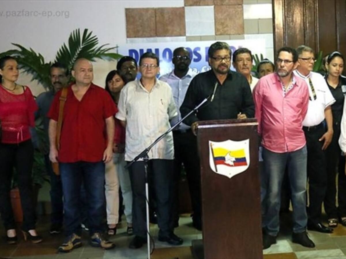 Fiscal promete imputar a jefes de Farc por violaciones de derechos humanos