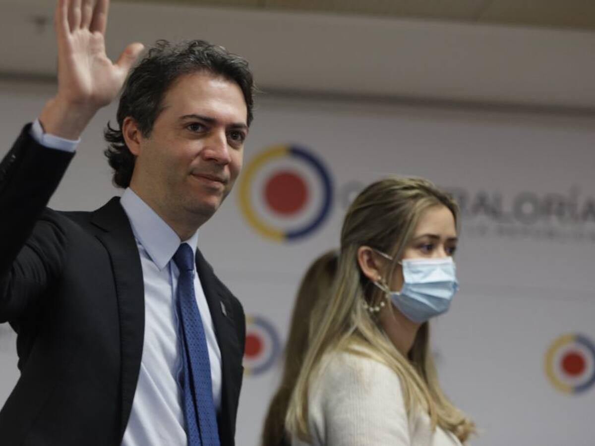 CNE frena revocatoria de alcalde de Medellín