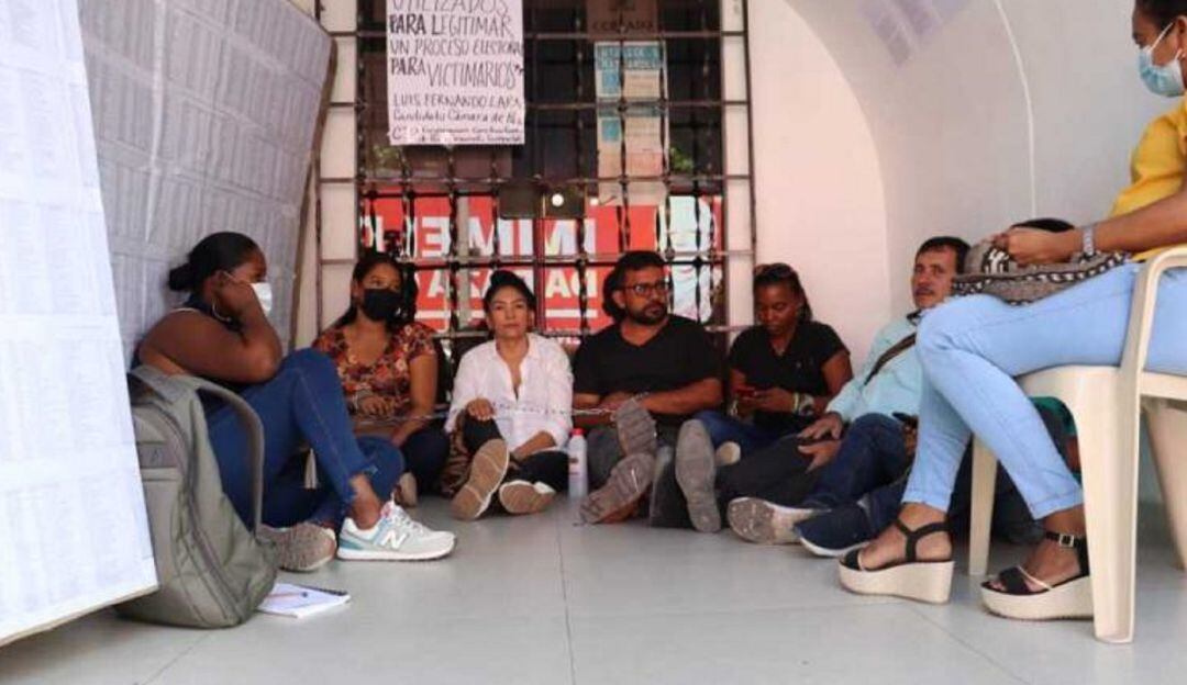 Aspirantes a las Curules de paz en Protesta.