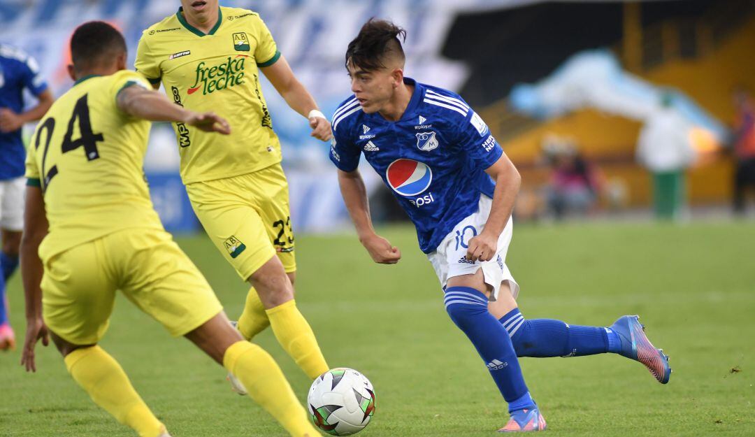 Daniel Ruíz y Cristian Subero fueron los protagonistas de la jugada de la polémica en la primera fecha de los cuadrangulares.