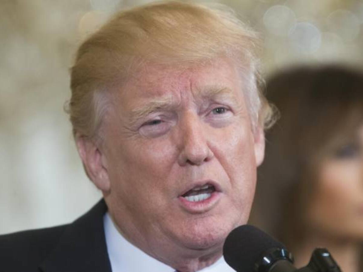 Trump pagó 130.000 dólares a actriz porno, según su abogado