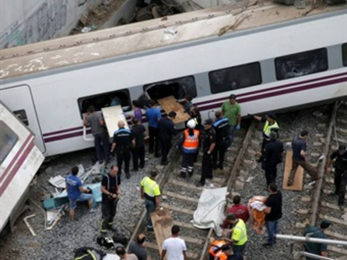 Resumen 8:00am: Los reyes de España viajarán esta tarde a Santiago de Compostela