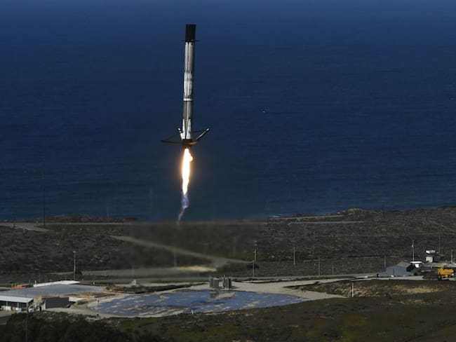 Cohete de SpaceX lanza con éxito satélite espía estadounidense