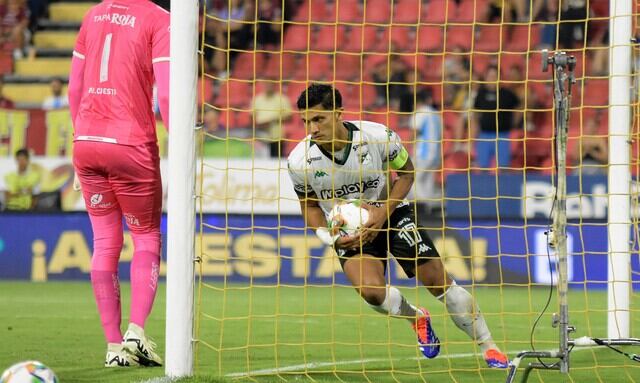 Fredy Montero, autor del gol del empate del Cali ante Tolima / Colprensa.